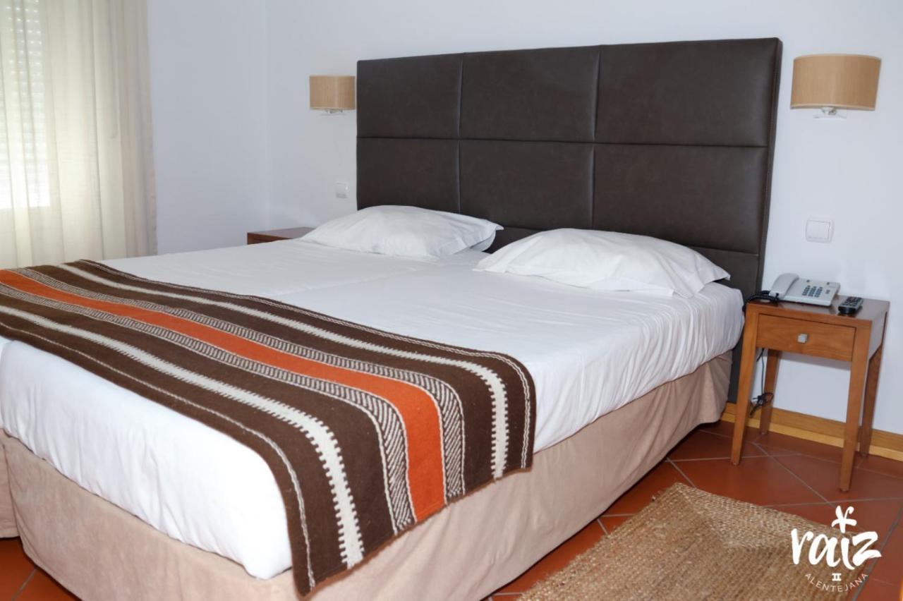 Raiz Alentejana II Bed and Breakfast Reguengos de Monsaraz Buitenkant foto